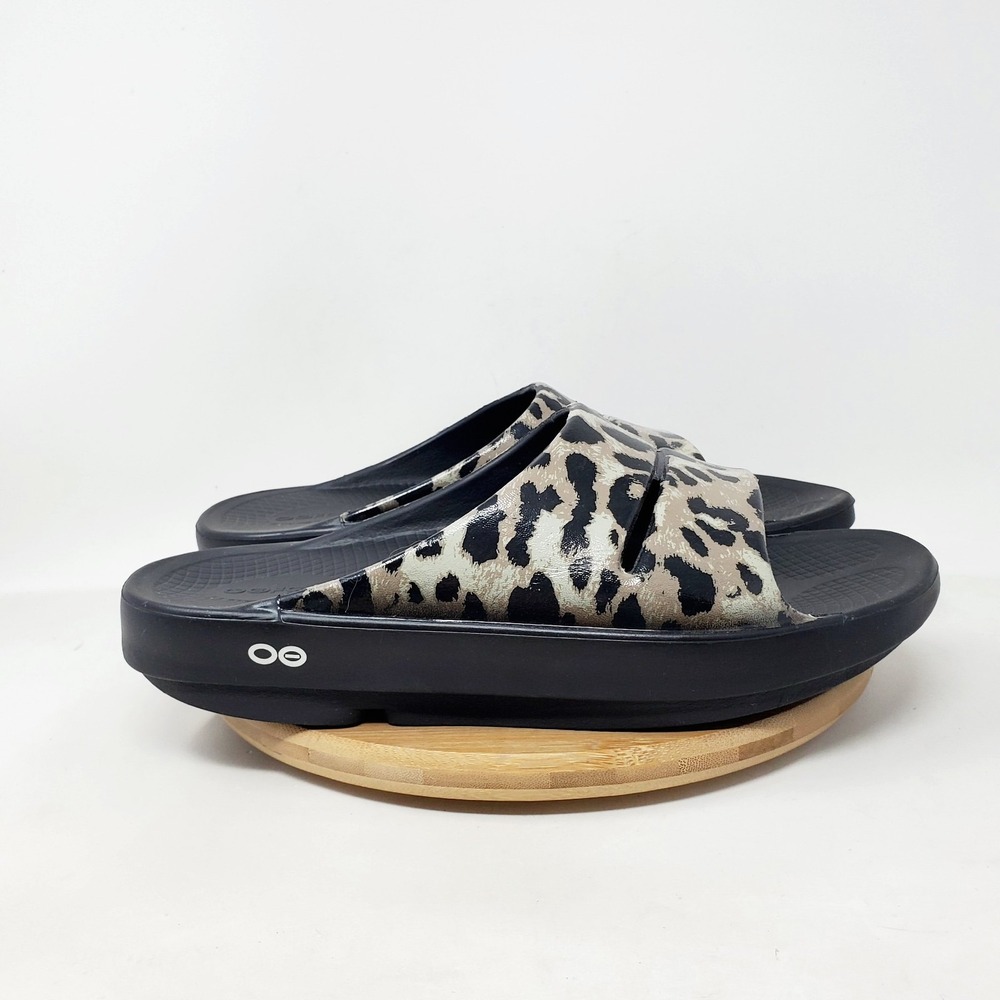 Oofos Ooahh Shoes Womens 11 Leopard Cheetah Slip On Recovery Slide Sandals